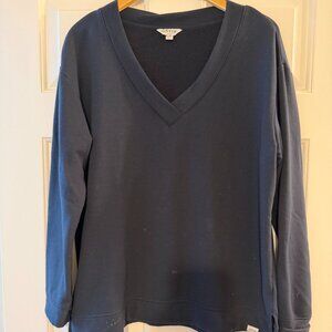 Orvis V neck Sweatshirt navy Women's large - super soft!